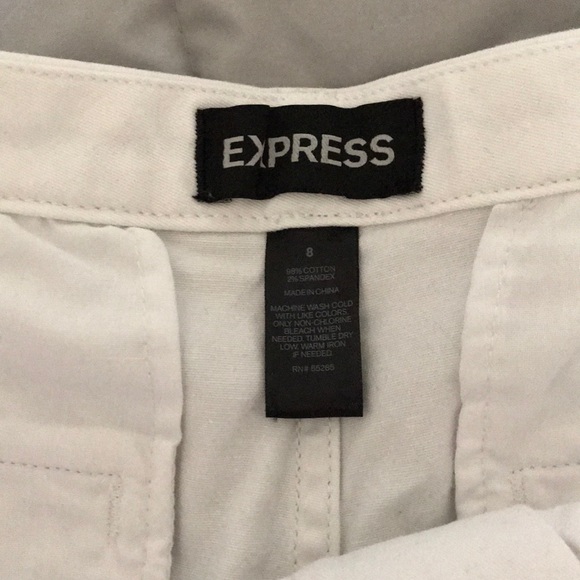 Express Shorts - Picture 2 of 3